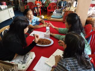 4. การพัฒนายกระดับสินค้า OTOP ของกลุ่มวิสาหกิจหมูไทยศรีโยธิน วันที่ 8 พฤศจิกายน 2561 ณ กลุ่มวิสาหกิจหมูไทยศรีโยธิน หมู่ที่ 7 ต.หนองปลิง อ.เมือง จ.กำแพงเพชร